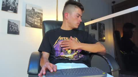 Snapshot of jacobstones_ chatting on January 2025 05:48:02 AM JACOB STONES online show from January 2025 05:48:02 AM