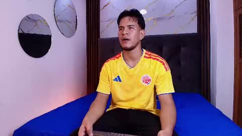 Snapshot of jacobwolf__ chatting on June 2026 07:19:01 PM Jacob Wolf online show from June 2026 07:19:01 PM