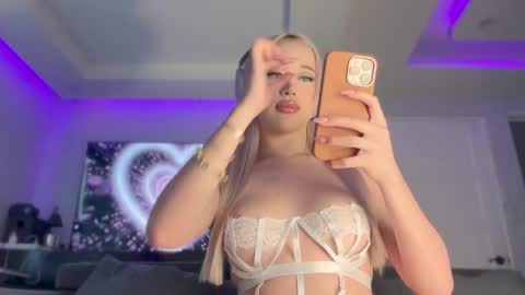 Snapshot of jacolandia chatting on February 2025 03:34:02 AM jacolandia online show from February 2025 03:34:02 AM