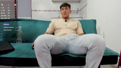 jacobo online show from October 2025 07:03:02 PM