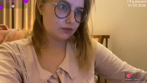 jacywinslat online show from April 2026 02:25:02 PM