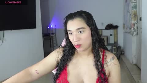 JADDE LUXY online show from May 2026 05:14:02 AM