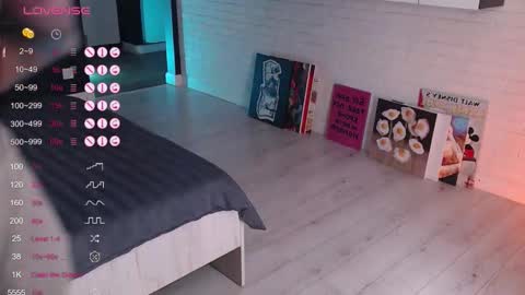 Jade online show from September 2025 10:18:01 AM