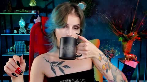 Snapshot of jade_castle chatting on January 2025 02:23:02 PM jade_castle online show from January 2025 02:23:02 PM