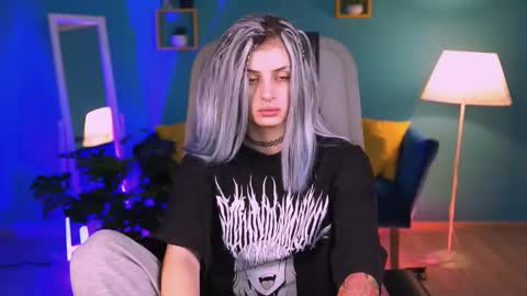 jade_castle online show from November 2025 02:39:02 AM