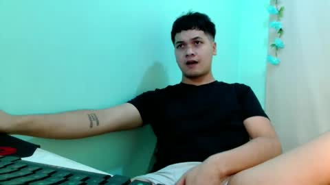 jade_halo online show from April 2026 08:06:01 PM