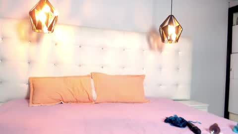 karlla scarlet online show from December 2024 03:22:02 AM