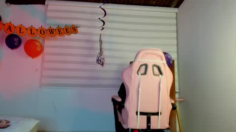 Jade online show from October 2025 03:36:02 AM