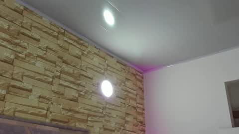 jade white  online show from January 2026 01:28:02 PM