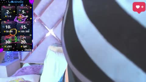 jade white  online show from March 2026 02:11:02 PM