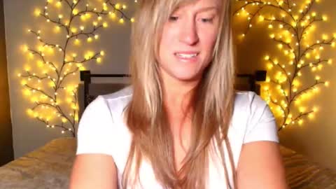 jadeamaryllis_ online show from February 2026 02:59:01 PM