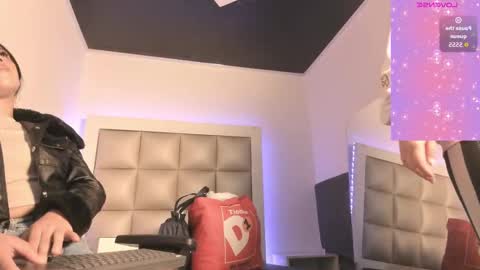 Snapshot of jadeestudios chatting on September 2025 11:54:01 AM jadeestudios online show from September 2025 11:54:01 AM