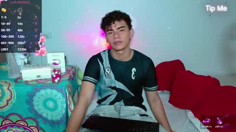 Snapshot of jaedasky_ chatting on January 2025 06:22:01 AM javi15 online show from January 2025 06:22:01 AM