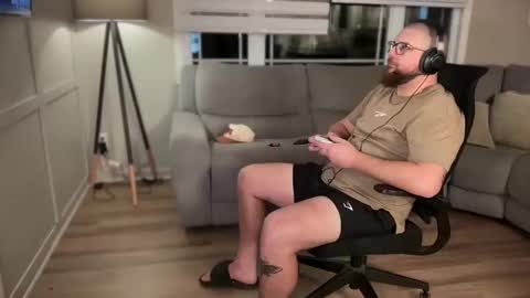 Snapshot of jake0333 chatting on November 2025 12:13:01 AM Jake online show from November 2025 12:13:01 AM