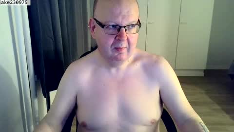 Jake2309 online show from April 2026 07:09:02 PM