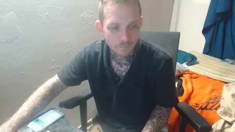 showingitoff online show from October 2025 01:31:02 PM