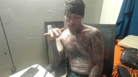 showingitoff online show from October 2025 06:40:01 PM