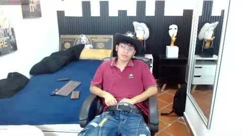 Snapshot of jake_falcon chatting on June 2026 01:09:02 PM jake_falcon online show from June 2026 01:09:02 PM