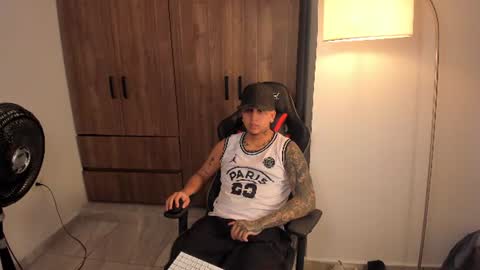 Snapshot of jake_pons chatting on June 2026 10:31:02 AM Jake Pons online show from June 2026 10:31:02 AM