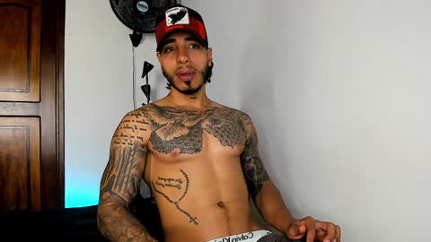 Snapshot of jakee_brown chatting on January 2025 06:28:01 PM Santiago online show from January 2025 06:28:01 PM