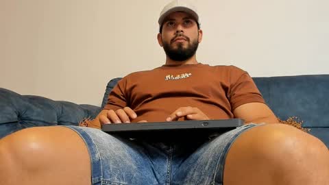 Snapshot of jakeskye chatting on December 2024 02:10:02 AM JakeSkye online show from December 2024 02:10:02 AM