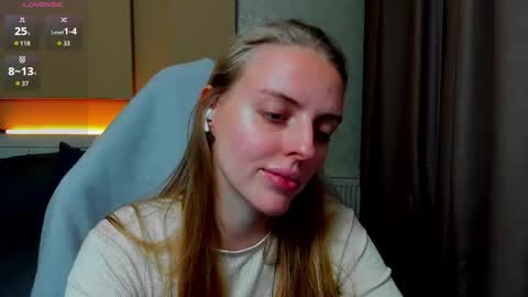 Sofia online show from November 2025 05:11:01 PM