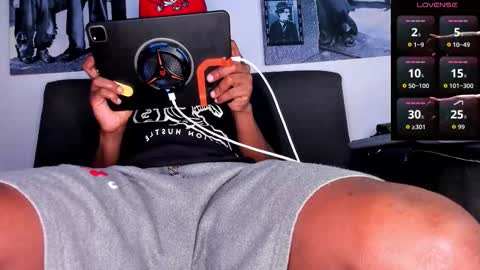 Jamal online show from November 2025 10:57:02 PM