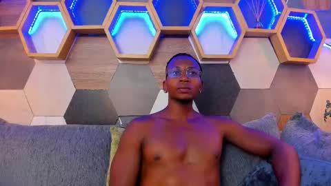   online show from February 2025 03:06:02 AM