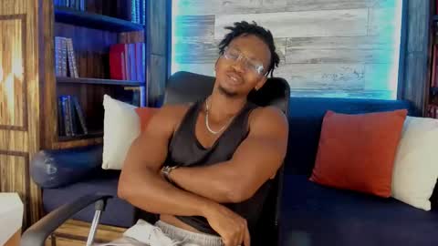   online show from November 2025 04:29:02 AM