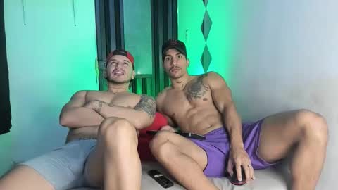 james_and_max online show from April 2026 04:57:01 AM