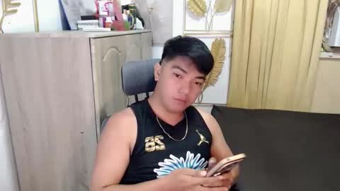 Snapshot of james_boner28 chatting on June 2026 08:13:02 AM kyle online show from June 2026 08:13:02 AM