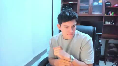 james_cr online show from February 2025 04:16:02 AM