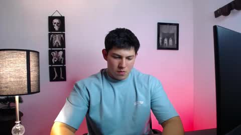 james_cr online show from October 2025 02:12:02 AM