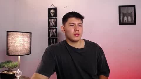 james_cr online show from November 2025 01:39:01 AM