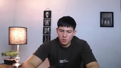 james_cr online show from November 2025 01:16:01 AM