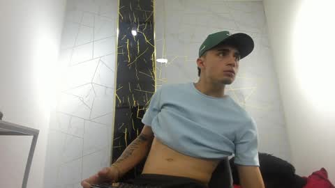 Snapshot of james_luxury chatting on April 2026 01:01:01 PM james_luxury online show from April 2026 01:01:01 PM