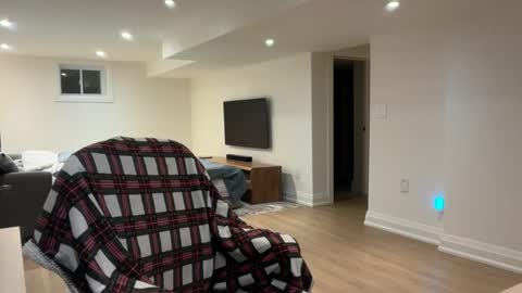 jamesarnold06 online show from September 2025 11:29:02 PM