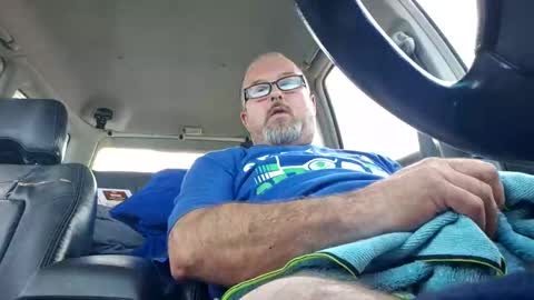 jamesb541208 online show from October 2025 07:55:01 PM