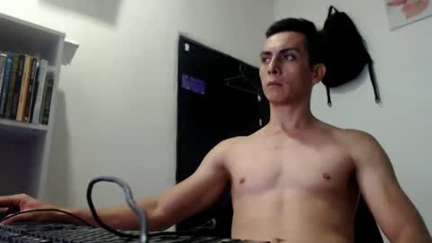 jamesbrom2000 online show from November 2025 03:17:01 AM