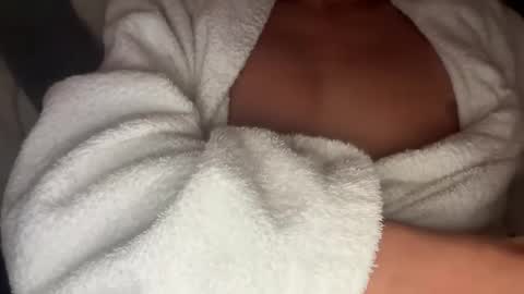 Snapshot of jamesdean0101 chatting on December 2025 02:34:02 PM jamesdean0101 online show from December 2025 02:34:02 PM