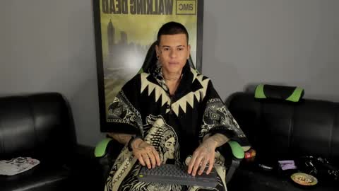 Snapshot of jamesinked_ chatting on January 2025 05:16:02 AM Jamesinked online show from January 2025 05:16:02 AM