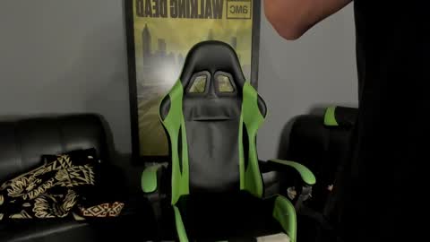 Snapshot of jamesinked_ chatting on January 2025 12:59:02 AM Jamesinked online show from January 2025 12:59:02 AM