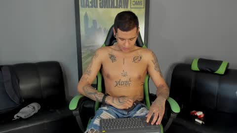 Snapshot of jamesinked_ chatting on January 2025 07:53:02 PM Jamesinked online show from January 2025 07:53:02 PM
