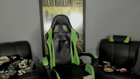 Snapshot of jamesinked_ chatting on February 2025 01:57:02 AM Jamesinked online show from February 2025 01:57:02 AM