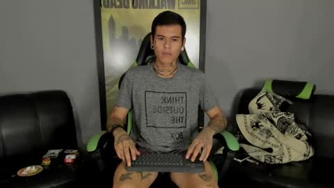 Snapshot of jamesinked_ chatting on February 2025 09:46:01 PM Jamesinked online show from February 2025 09:46:01 PM