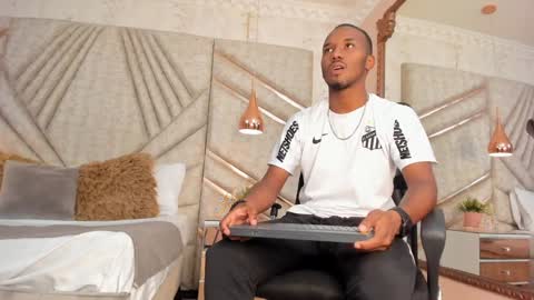 James  online show from January 2025 03:23:01 PM