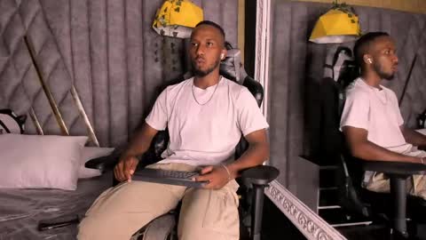 James  online show from April 2026 10:37:01 PM