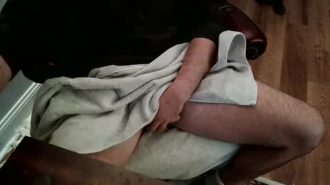 Snapshot of jamespembroke chatting on January 2025 12:43:02 AM James Pembroke at your service online show from January 2025 12:43:02 AM