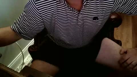 Snapshot of jamespembroke chatting on April 2026 01:03:01 AM James Pembroke at your service online show from April 2026 01:03:01 AM