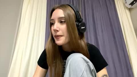 Milena online show from September 2025 07:14:01 PM